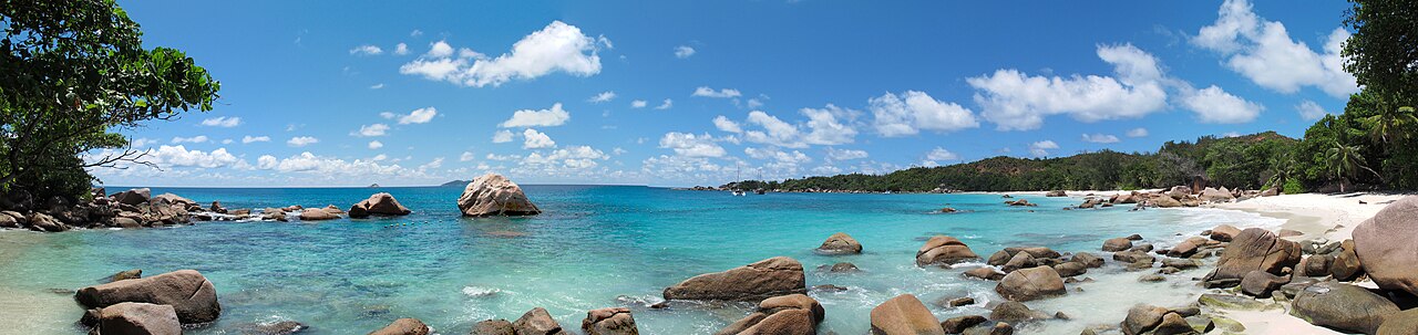 Anse Lazio on the north coast of Praslin.