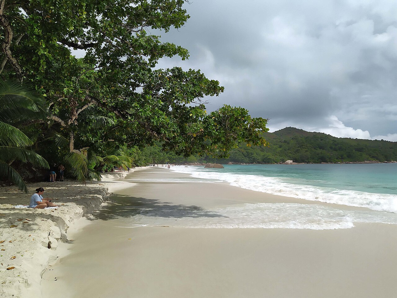 Anse Lazio on Praslin: frame 3