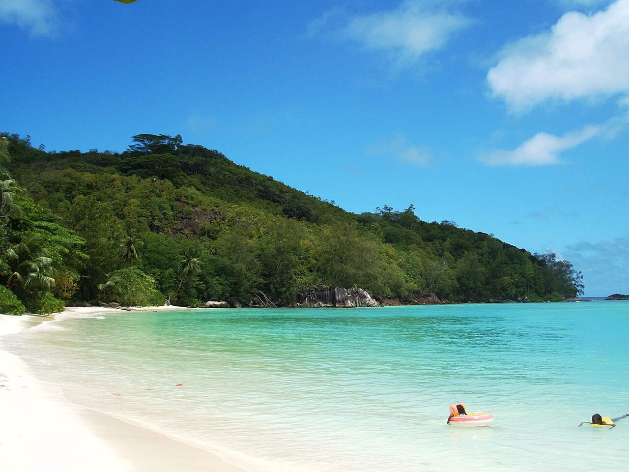 Anse Royale on Mahé: frame 3