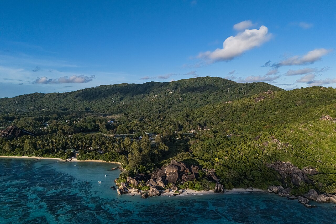 Anse Source d'Argent on La Digue: frame 1