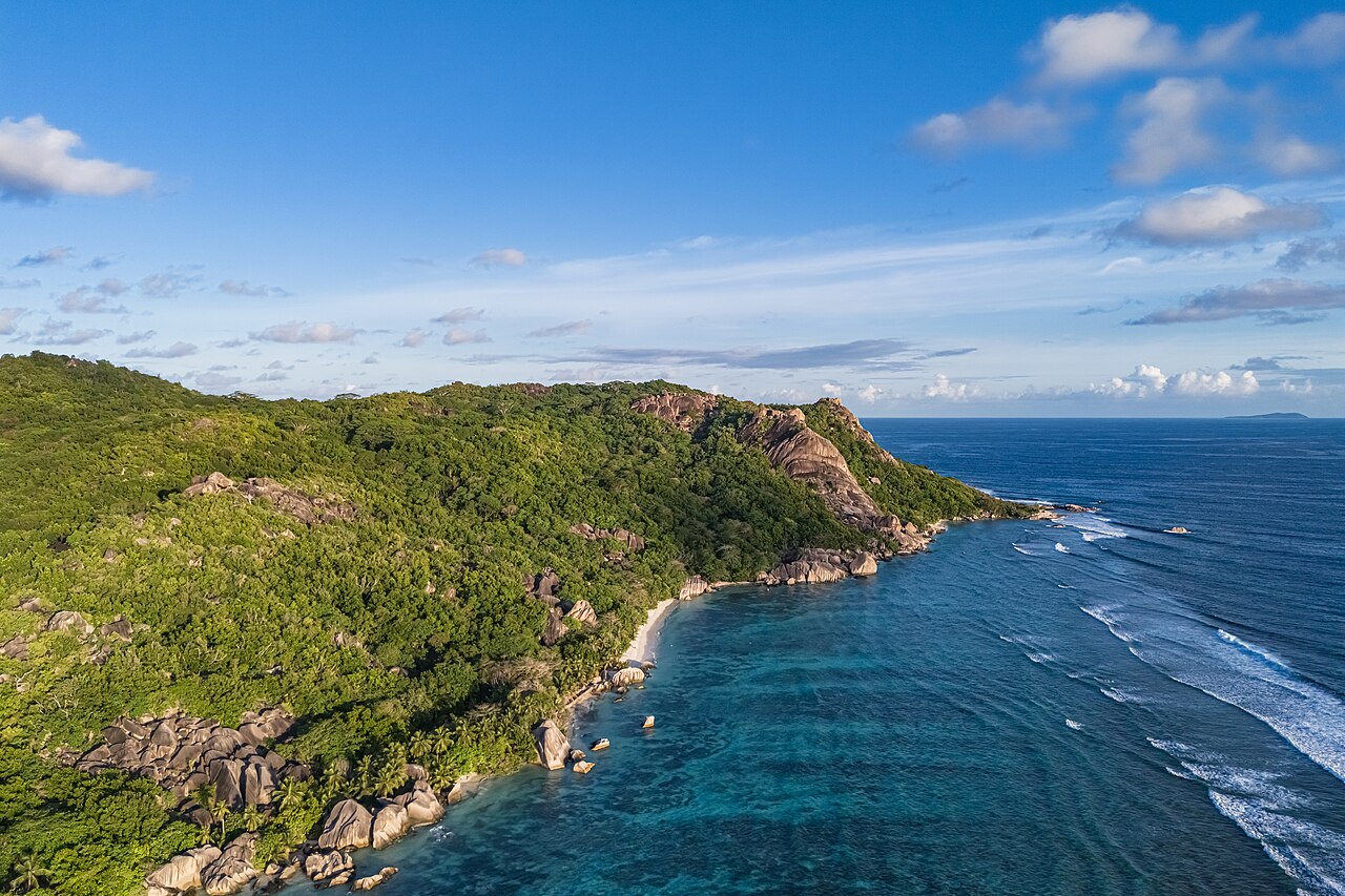 Anse Source d'Argent on La Digue: frame 2