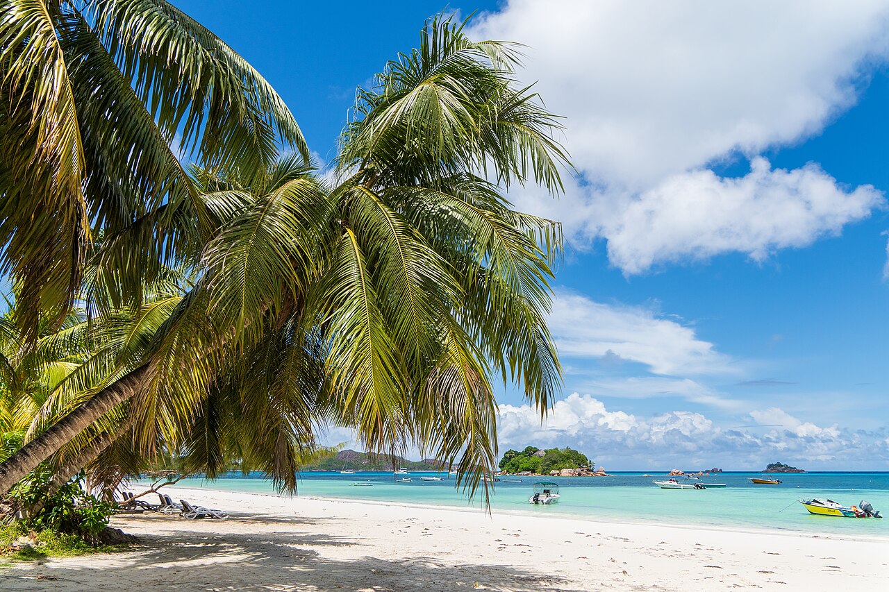 The shallow lagoon at Anse Volbert on Praslin.