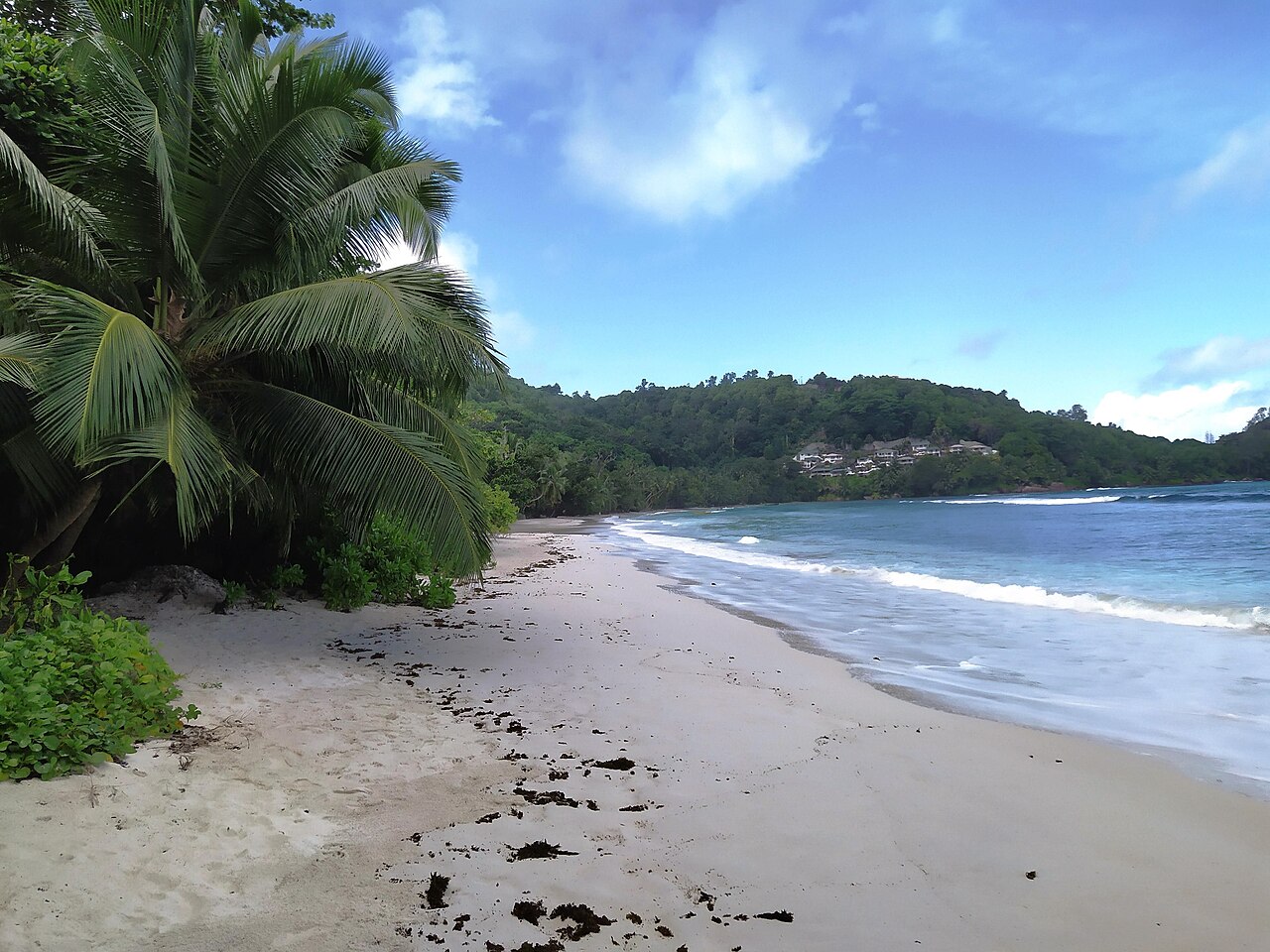 Baie Lazare on Mahé: frame 2