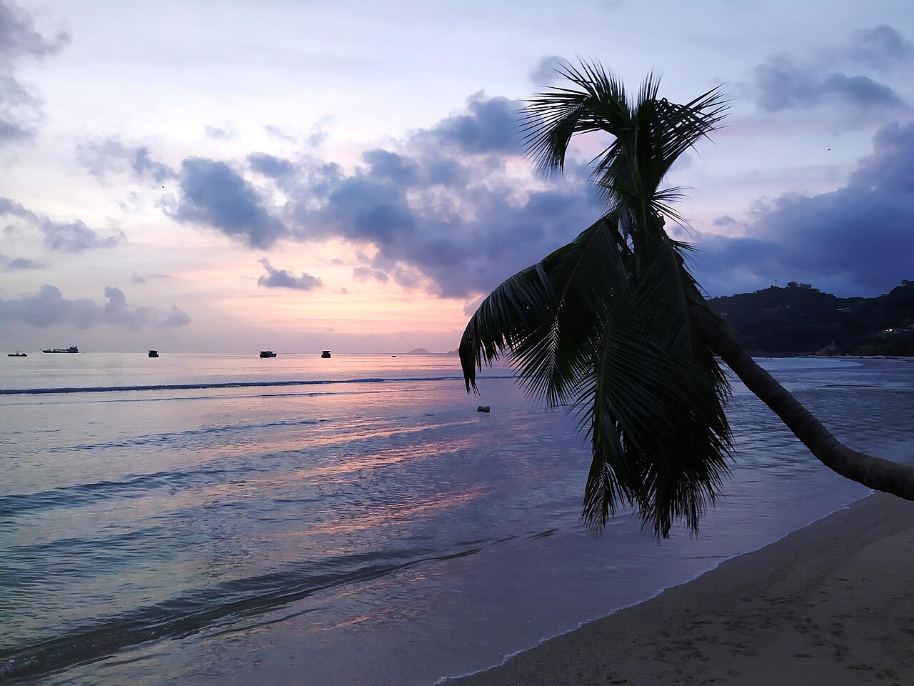 Baie Lazare on Mahé: frame 4