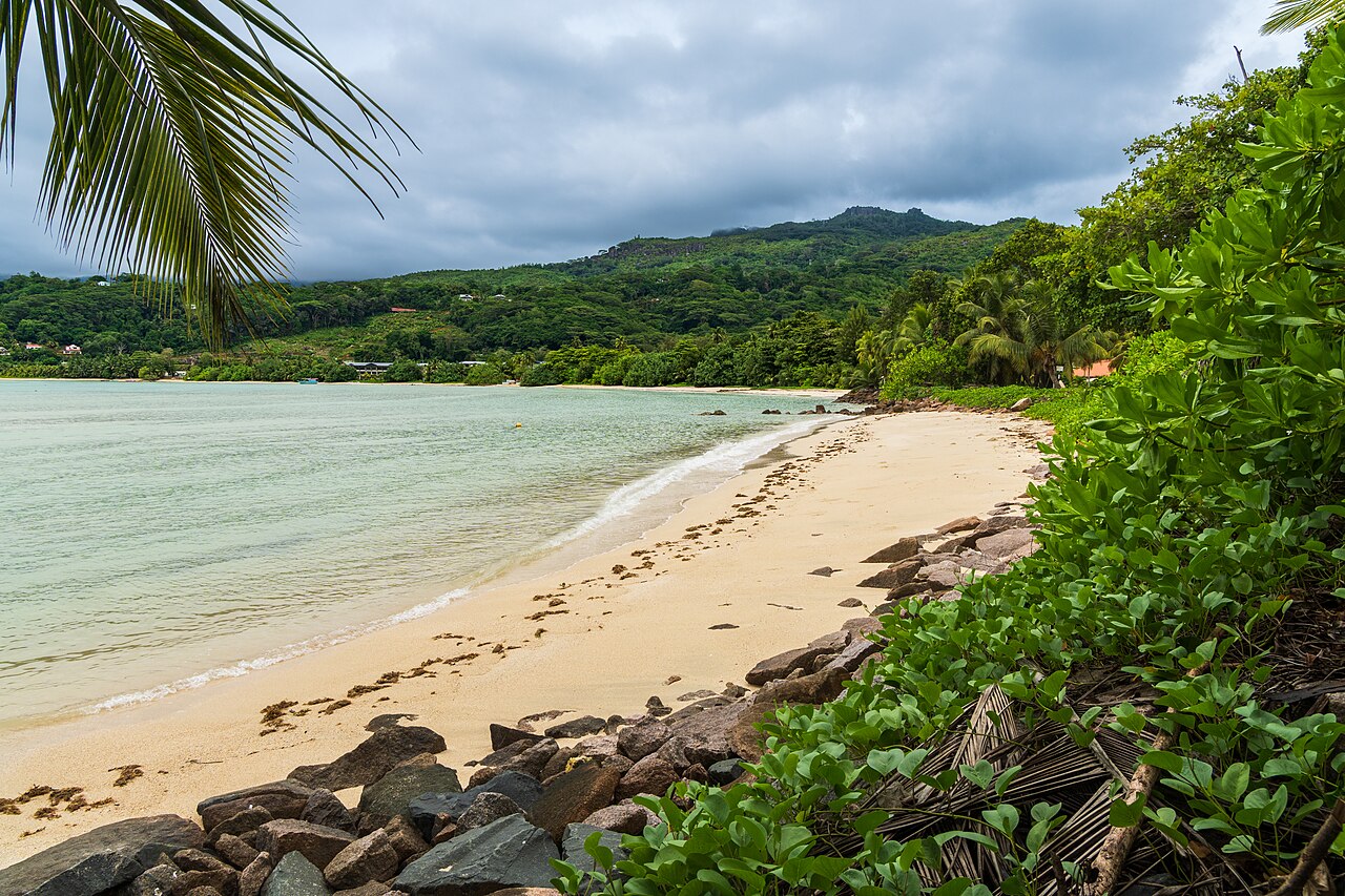 Baie Lazare on Mahé: frame 5