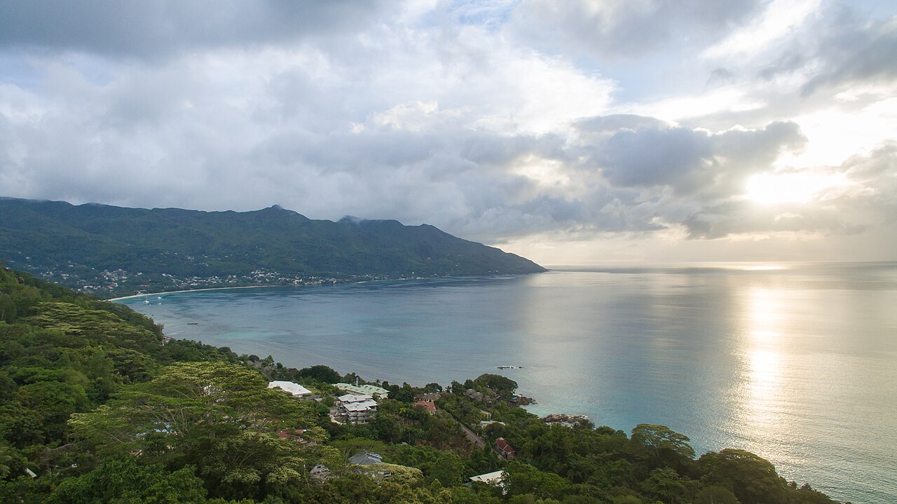 Beau Vallon on Mahé: frame 5