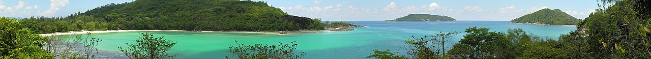 Port Launay marine park on the west coast of Mahé.