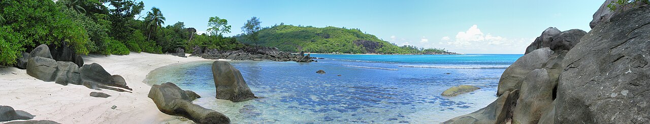 Port Launay marine park on the west of Mahé.