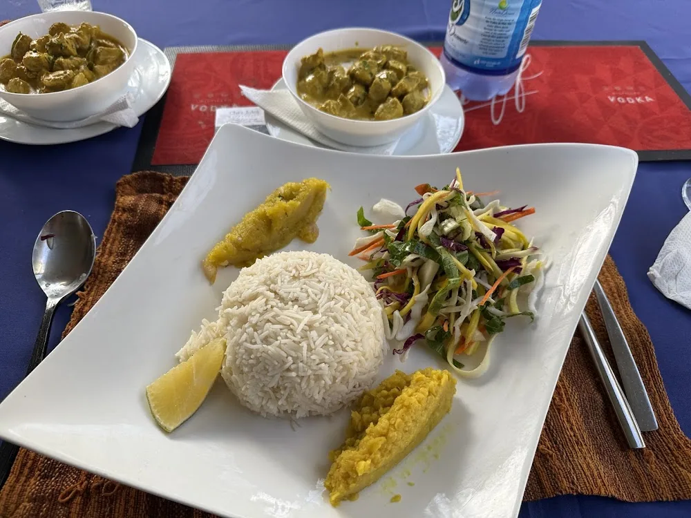 Avalunch Restaurant in La Digue: frame 1