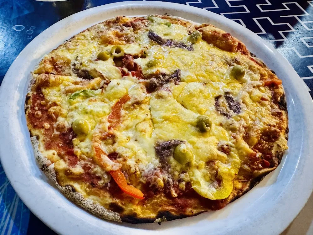 Baobab Pizzeria in Mahé: frame 1