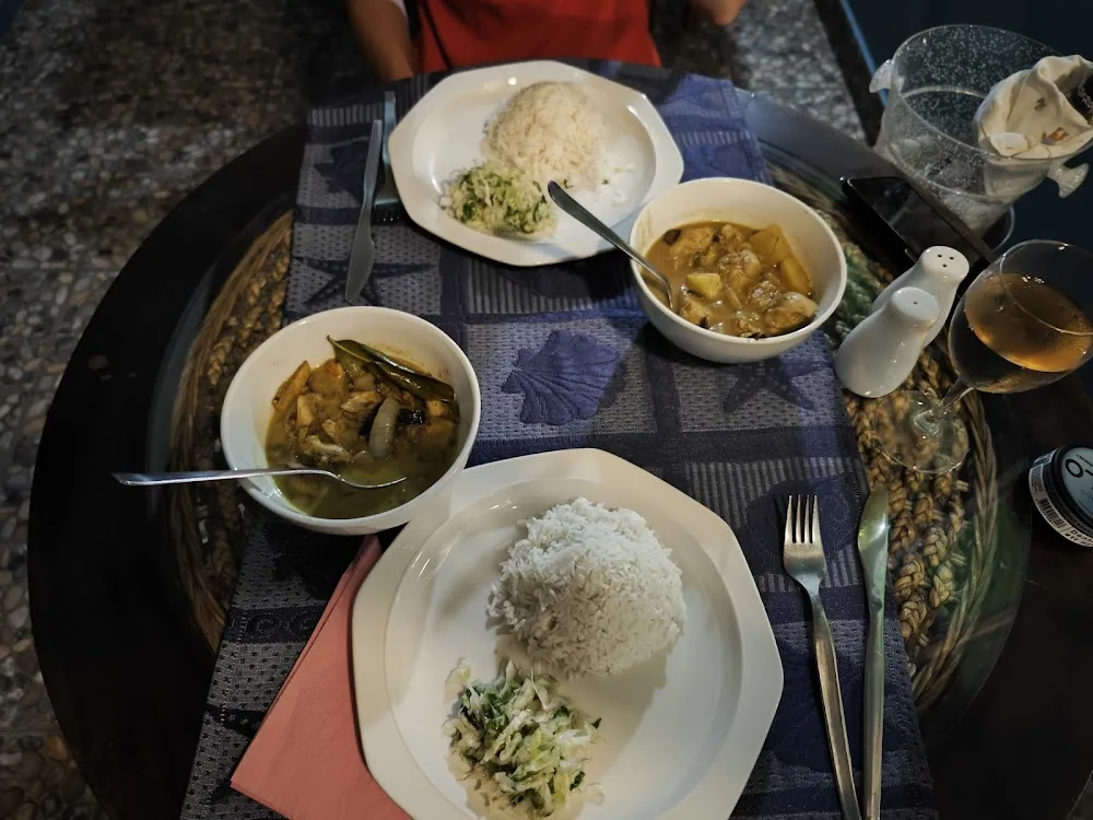 Capricorn Restaurant in Praslin: frame 1
