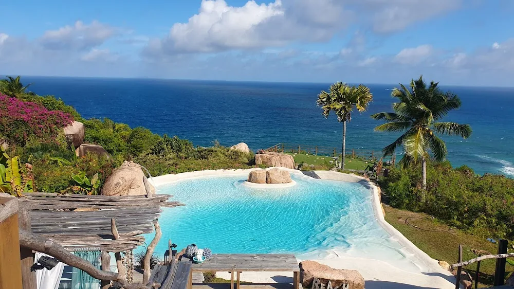 Château de Feuilles, Praslin. A view of the property.