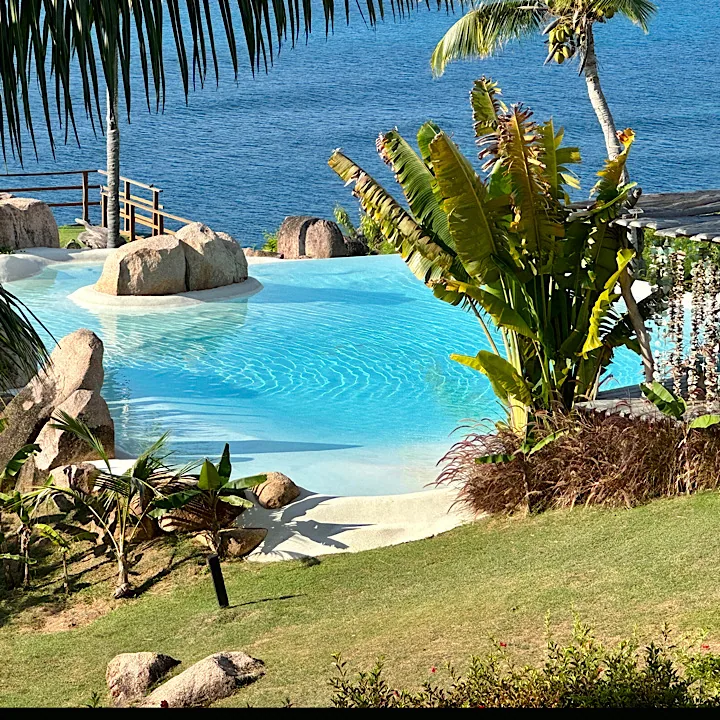 Château de Feuilles, Praslin. A view of the grounds.