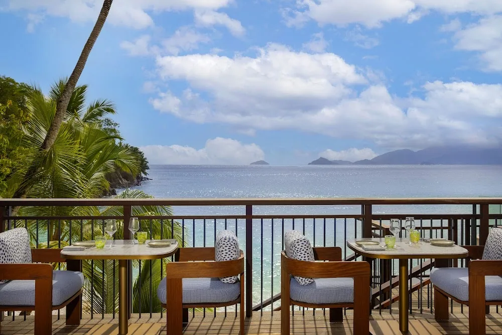 Mango House, Mahé. A view of the setting.