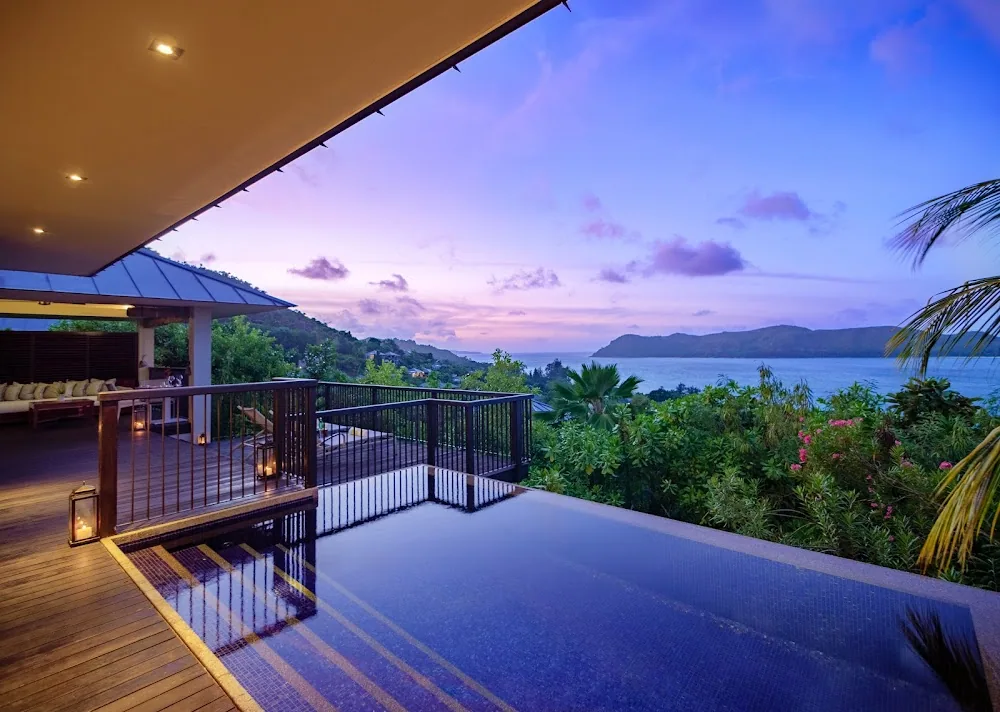 Raffles Seychelles, Praslin. A view of the beach.