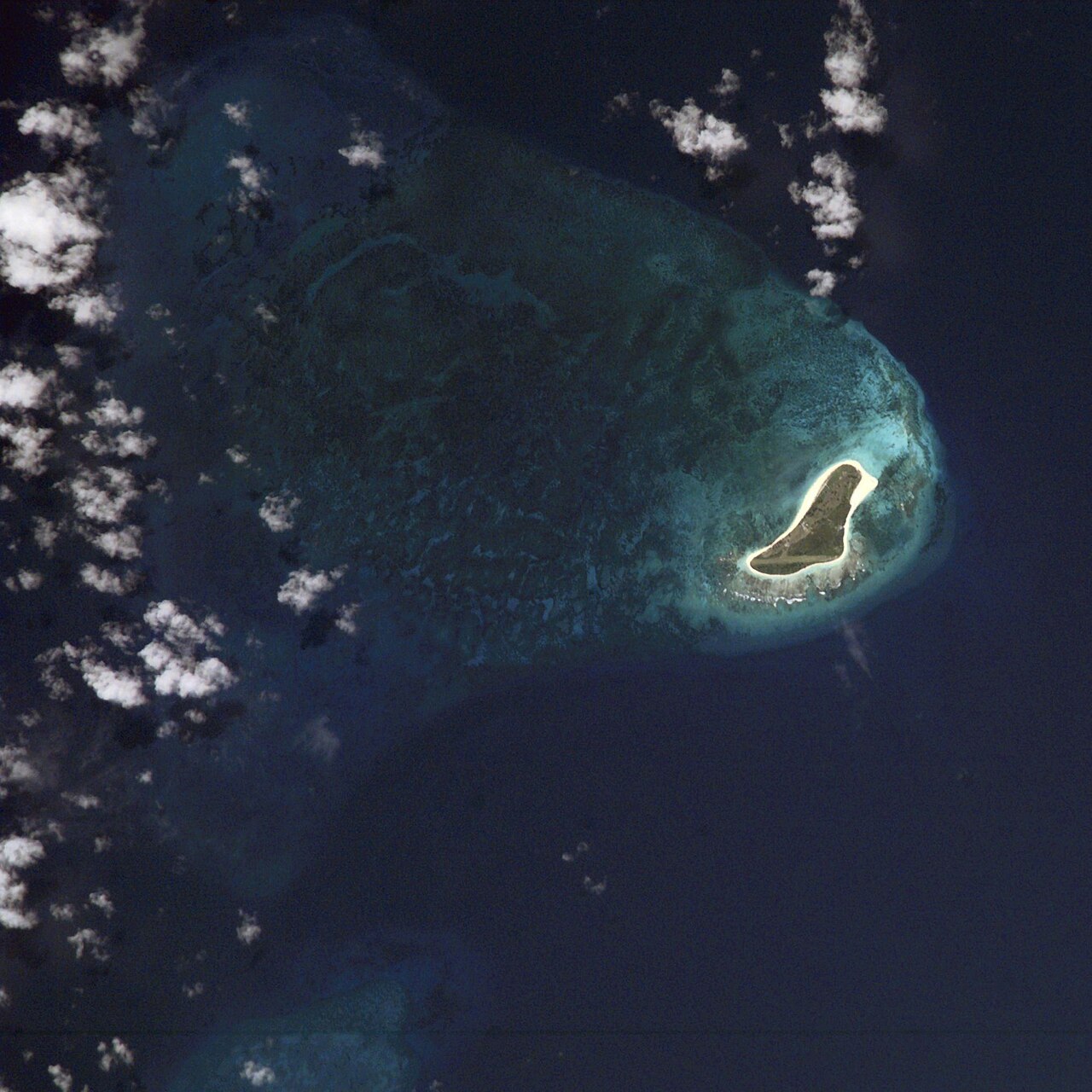 Bird Island, Seychelles: frame 1 of the island
