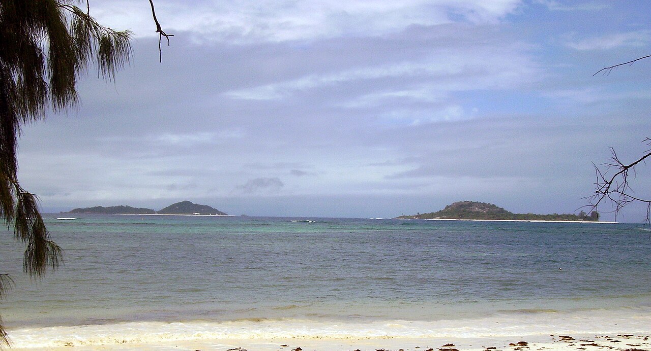 Cousine, Seychelles: frame 1 of the island