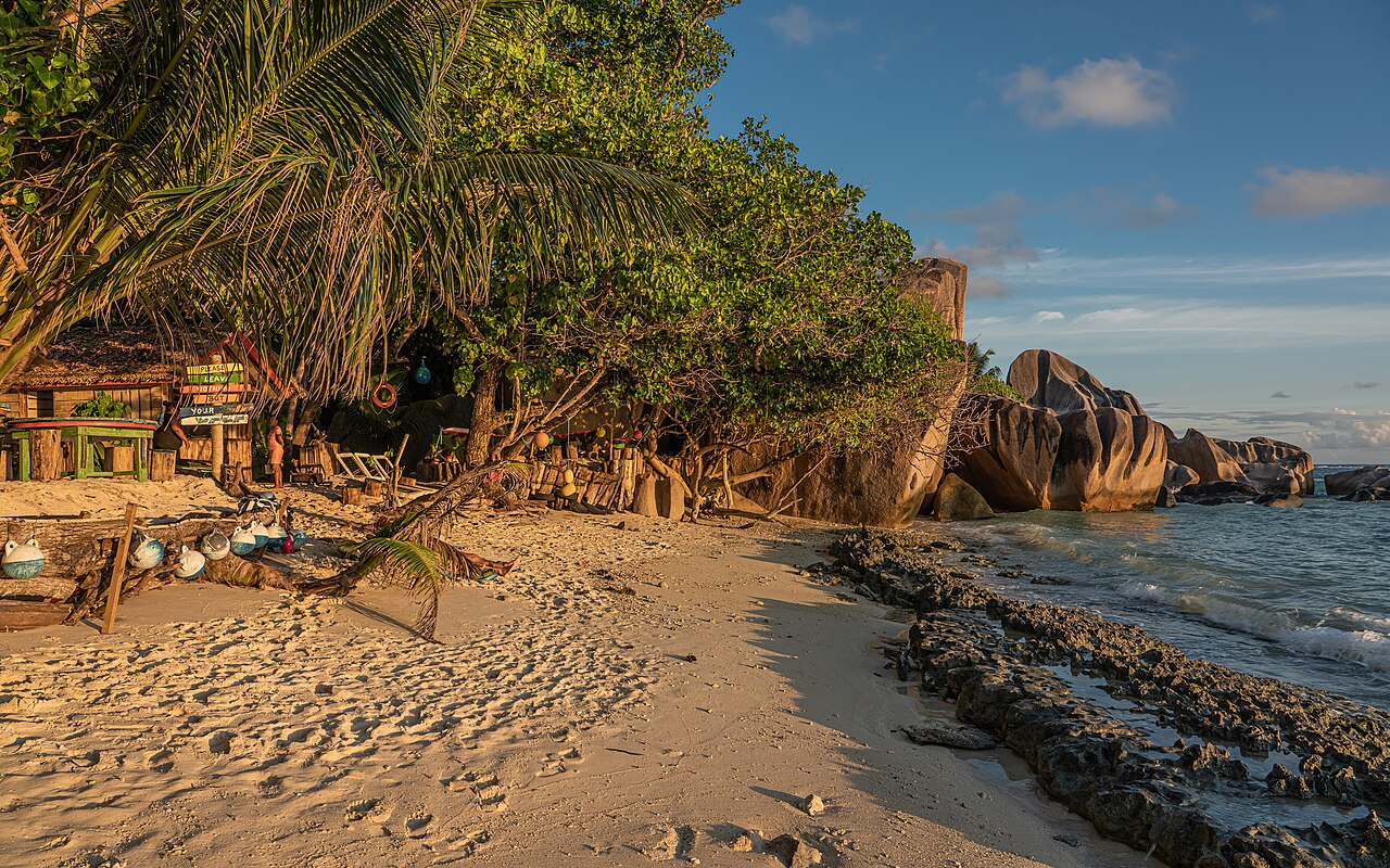 La Digue, Seychelles: frame 6 of the island