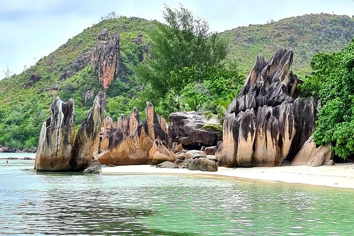 Private boat to La Digue, Curieuse and Anse Lazio in Seychelles, Several islands, photograph 4 of 6